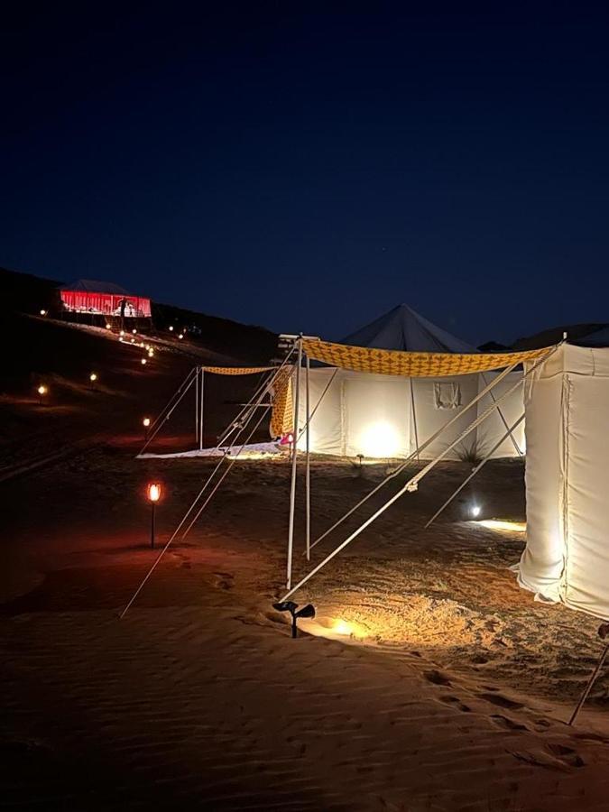 Desert Waves Camp Badīyah Екстериор снимка